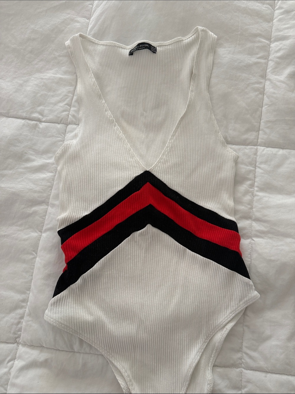 Zara White Ribbed V-Neck Bodysuit with Red & Black Chevron